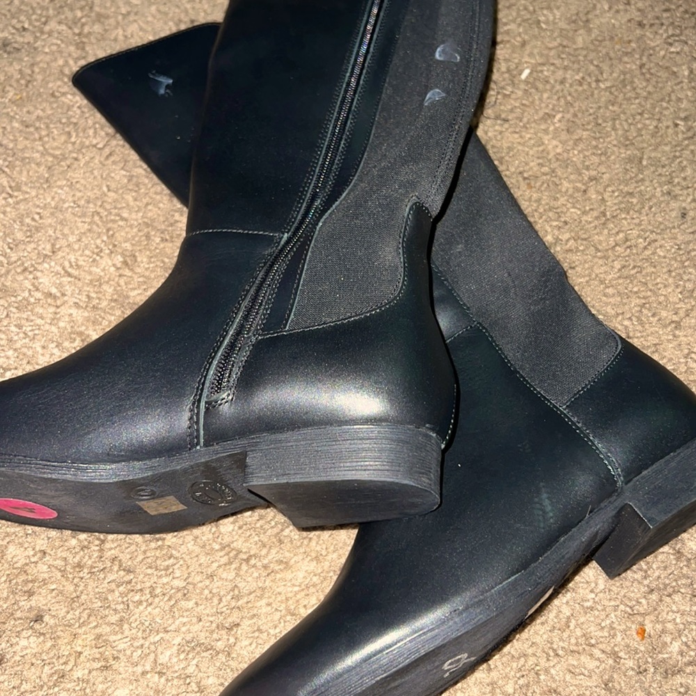 Steve Madden boots for kids very Stylish just in time for the winter